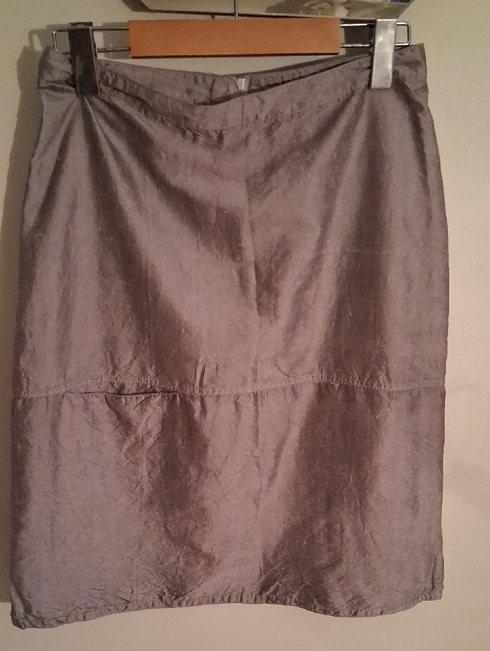 Classic Women's Silver Gray Sheen Skirt